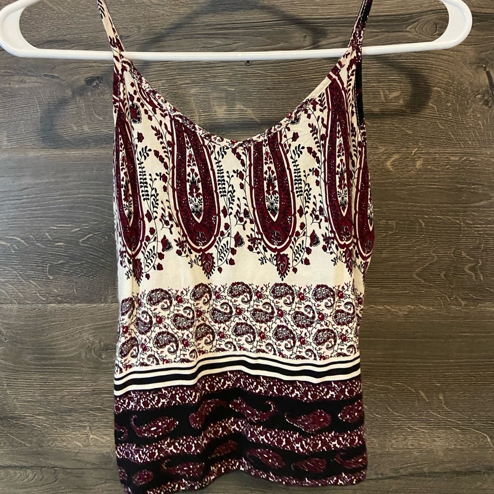 Floral cropped tank top